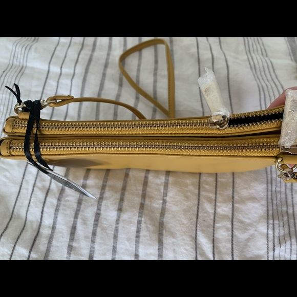 Mustard yellow genuine leather cross body purse - Picture 2 of 3